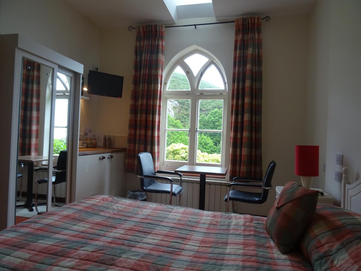Undercliff Guest House Trinity Екстер'єр фото